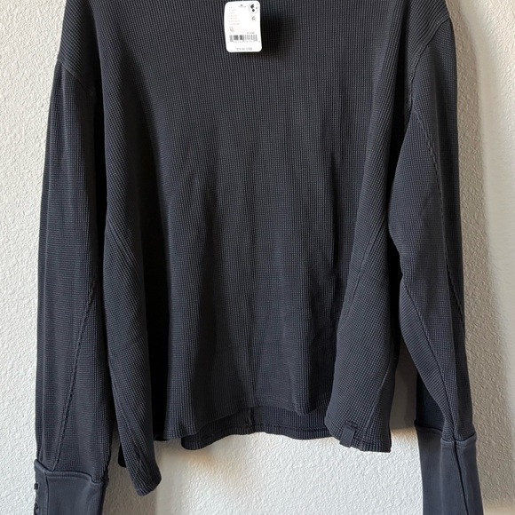 Free People We the Free Lapis Cuff Waffle Knit Top in Black-XL - Picture 6 of 10